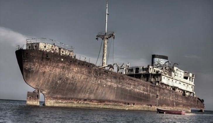 ФЕЙК: Зниклий в Бермудському трикутнику корабель повернувся через 90 років