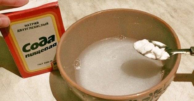 Насморк, боль в горле и зубная боль: 18 рецептов лечения содой