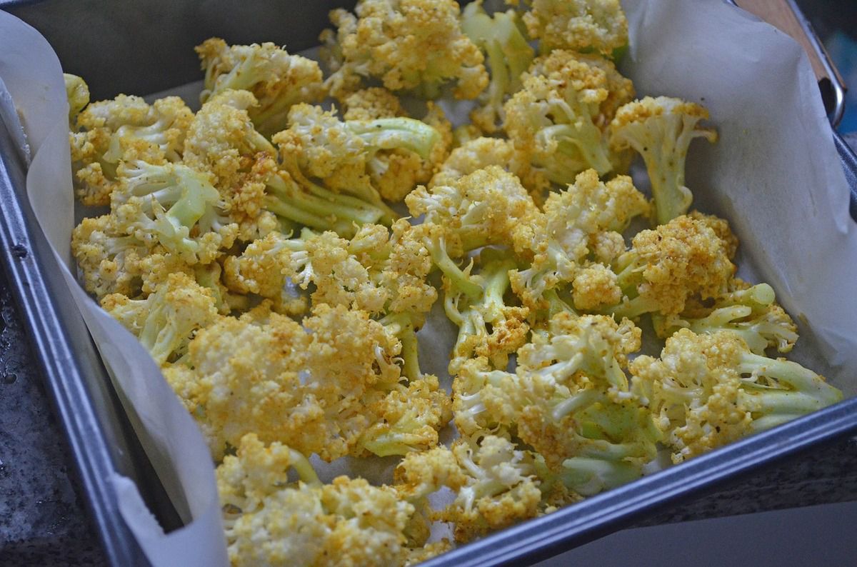 Як просто і смачно приготувати цвітну капусту в духовці